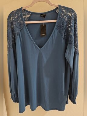 Torrid Women's Shirt Top Studio Knit Lace Shoulder Top Teal Blue NWT 2X